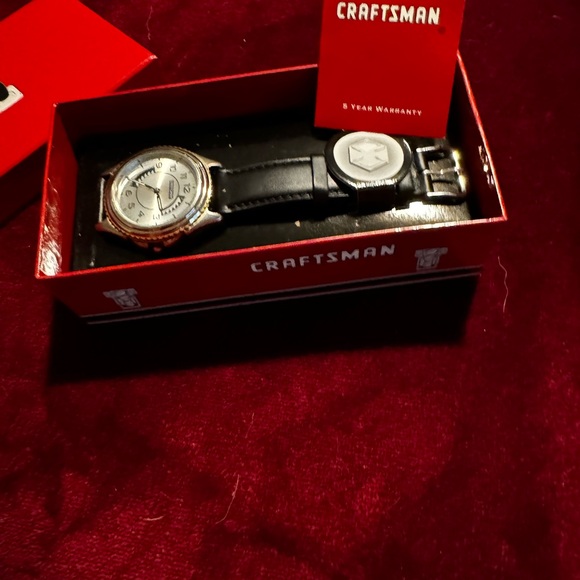 Craftsman sawblade watch . - Picture 2 of 5